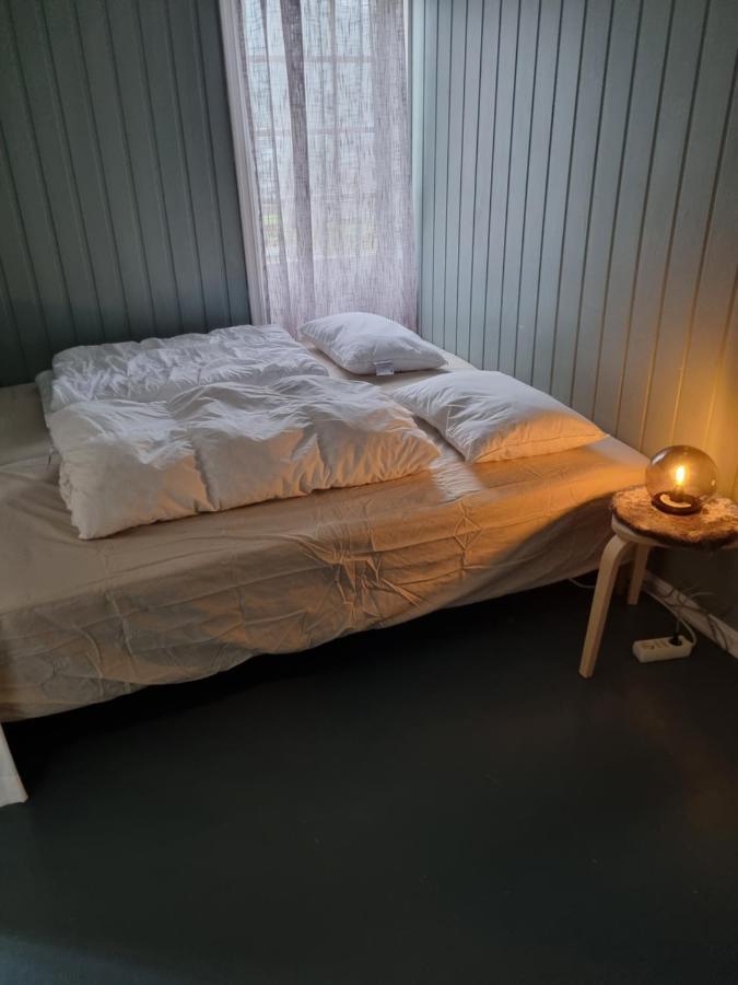 Stor Leilighet Med 4 Senger Sentralt I Forde Exterior photo